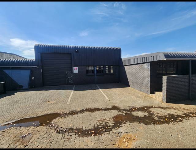 172M² WAREHOUSE TO LET IN WADEVILLE